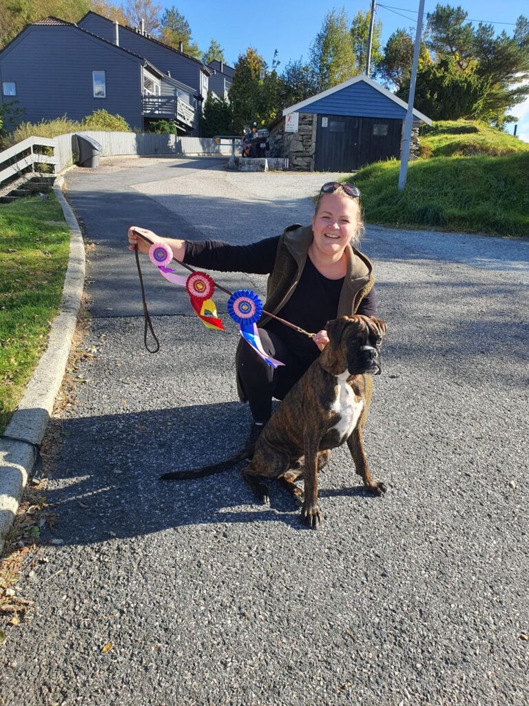 Izuno winning BIR baby and BIG2 at NKK show